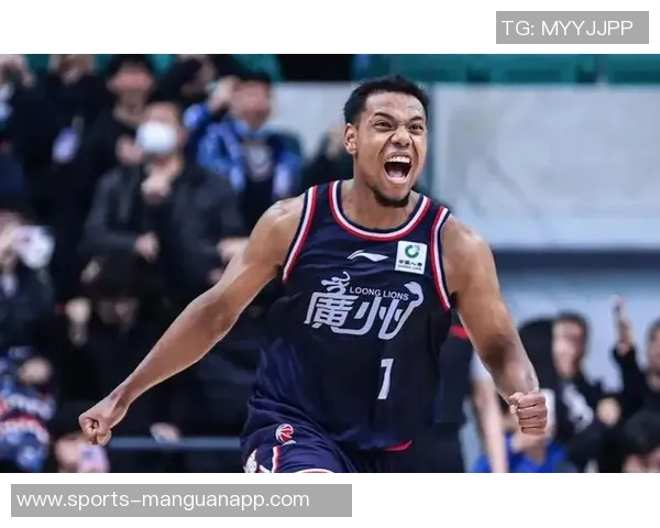 同曦官博庆祝祝铭震29岁生日并宣布今夏续约顶薪计划