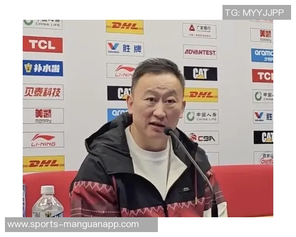 刘维伟谈韦瑟斯庞与米奇受伤情况本场对阵卫冕冠军将更多年轻球员派上场