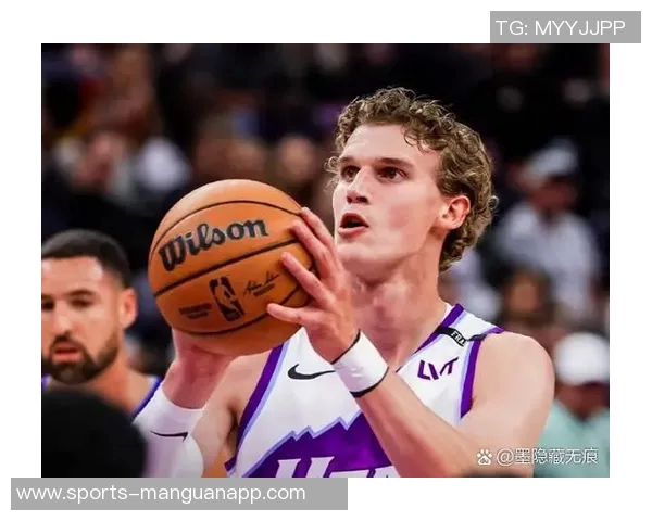 克莱首次替补迎战独行侠拉塞尔首发弗拉格重回三号位调整阵容