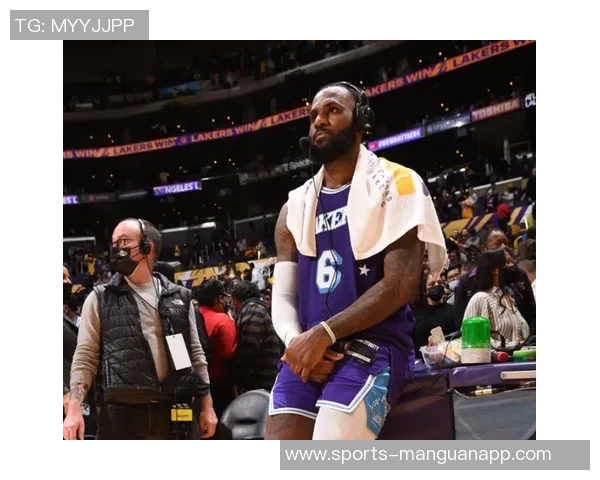 弗拉格近期状态火热场均贡献205分6板37助15断真实命中率超六成